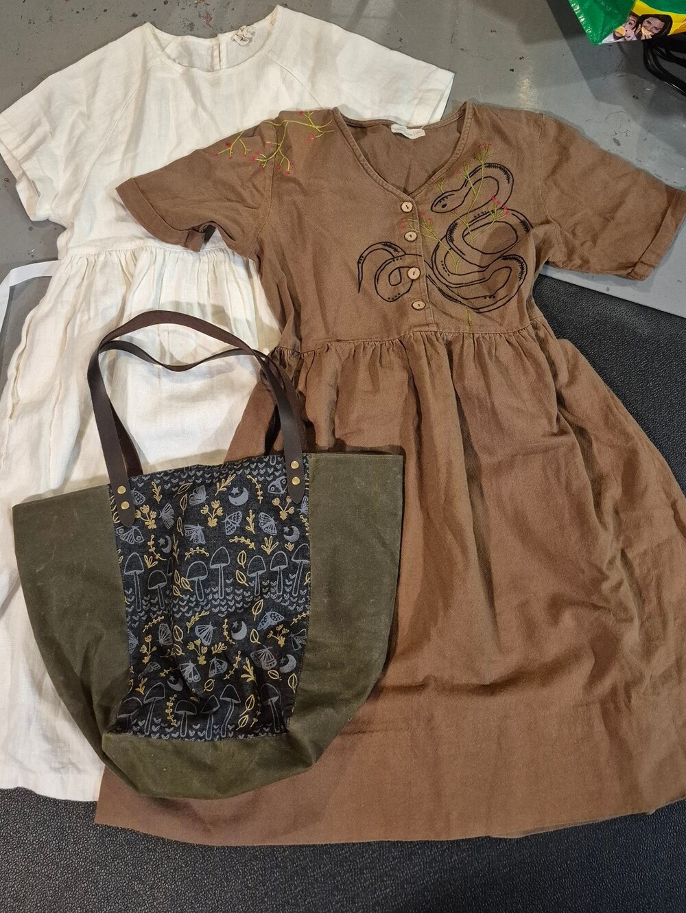 Linen Embroidered Dress + Tote Bag Lot. Size M